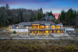Luxurious Retreat in Shelton, Washington: A Masterpiece of Design, Materials, and Attention to Detail, Listed at $6.5 Million