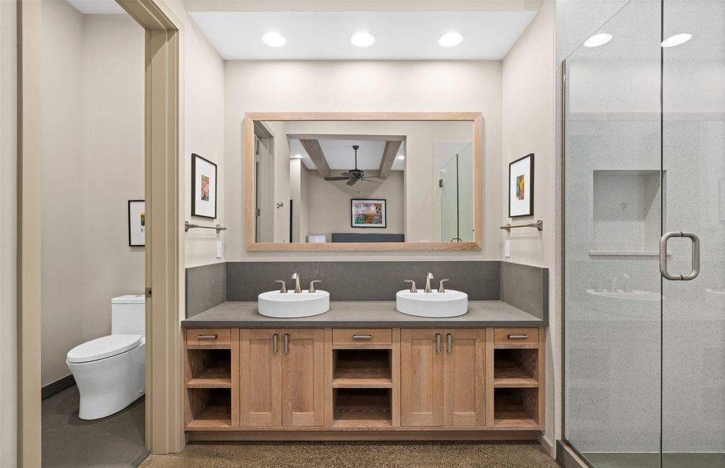 Luxurious Retreat in Shelton, Washington: A Masterpiece of Design, Materials, and Attention to Detail, Listed at $6.5 Million