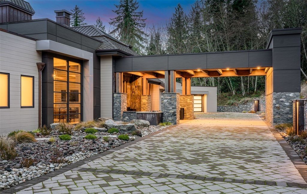 Luxurious Retreat in Shelton, Washington: A Masterpiece of Design, Materials, and Attention to Detail, Listed at $6.5 Million
