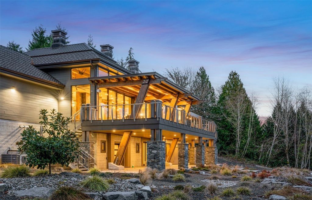 Luxurious Retreat in Shelton, Washington: A Masterpiece of Design, Materials, and Attention to Detail, Listed at $6.5 Million