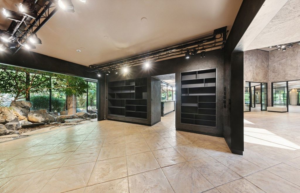 Luxurious and Secluded Estate on 26.2 Acres in Saint Charles, Illinois Listing for $2.99 Million