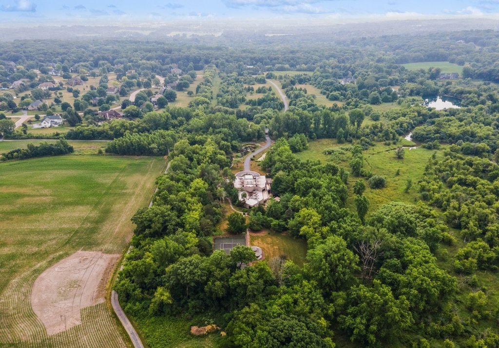 Luxurious and Secluded Estate on 26.2 Acres in Saint Charles Illinois Listing for 2.99 Million 41