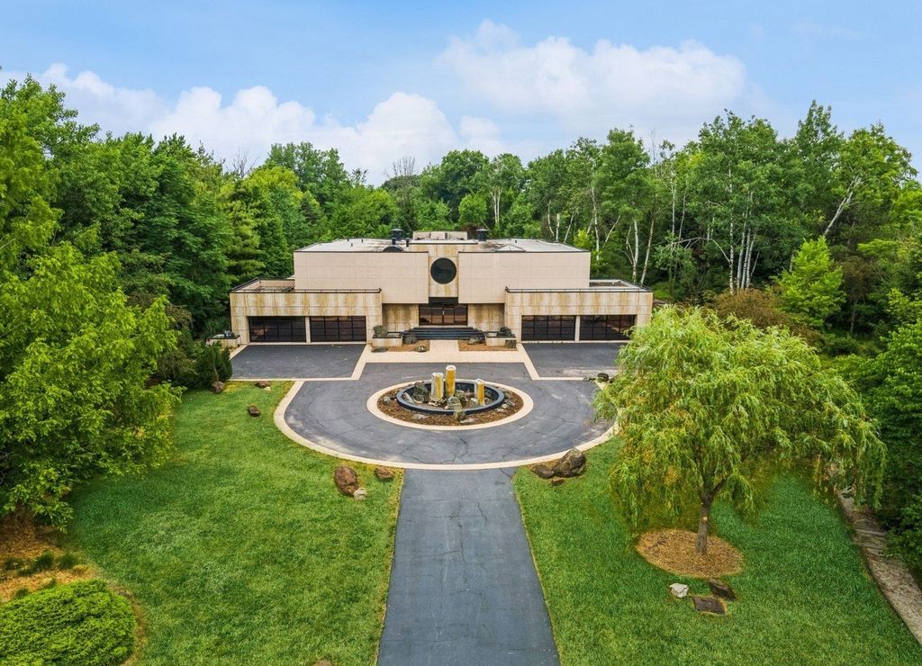 Luxurious and Secluded Estate on 26.2 Acres in Saint Charles, Illinois Listing for $2.99 Million