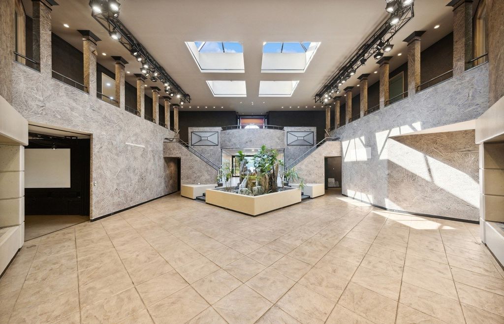 Luxurious and Secluded Estate on 26.2 Acres in Saint Charles, Illinois Listing for $2.99 Million