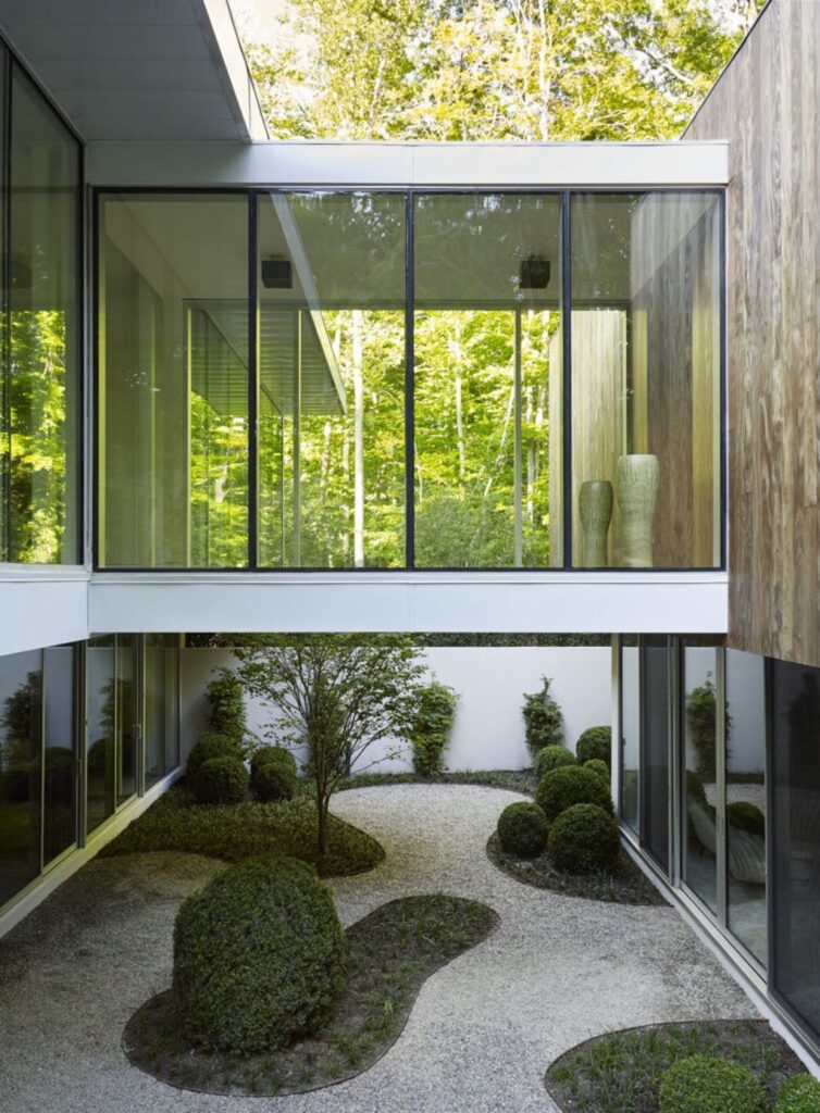 Old Orchard House a Linear Single Story Glass House by BMA Architect 23