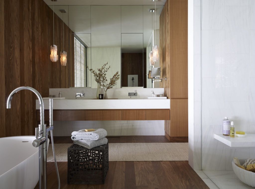 Old Orchard House, a Linear, Single Story Glass House by BMA Architect