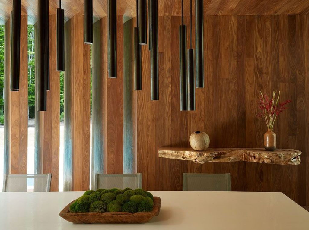 Old Orchard House, a Linear, Single Story Glass House by BMA Architect