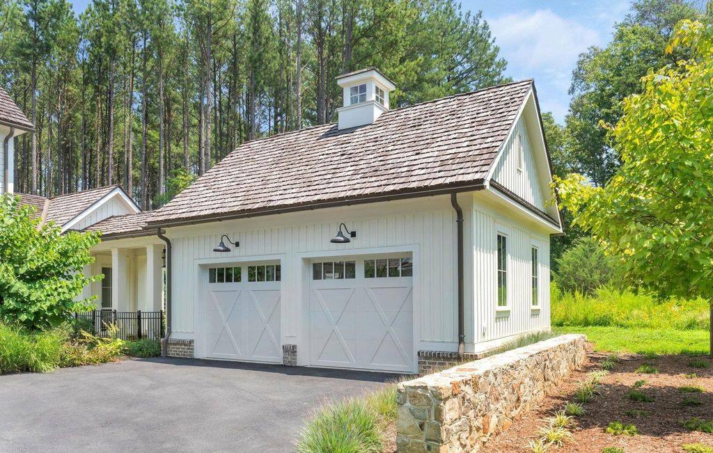 Opulent and Comfortable Home in Keswick, Virginia Listing Price: $2,595 Million