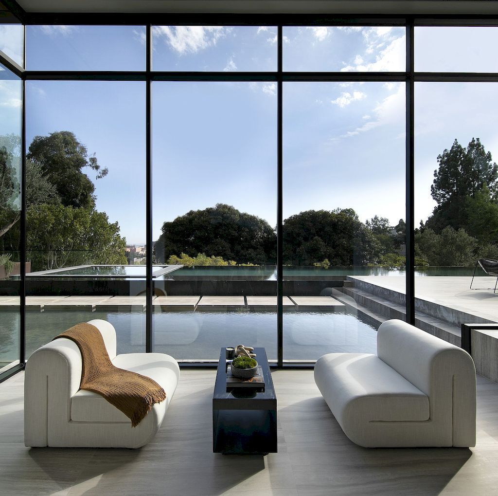 Perugia House Showcases Elegance and Modernity by Mcclean Design