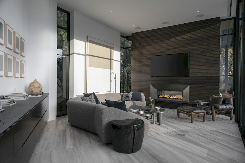 Perugia House Showcases Elegance and Modernity by Mcclean Design