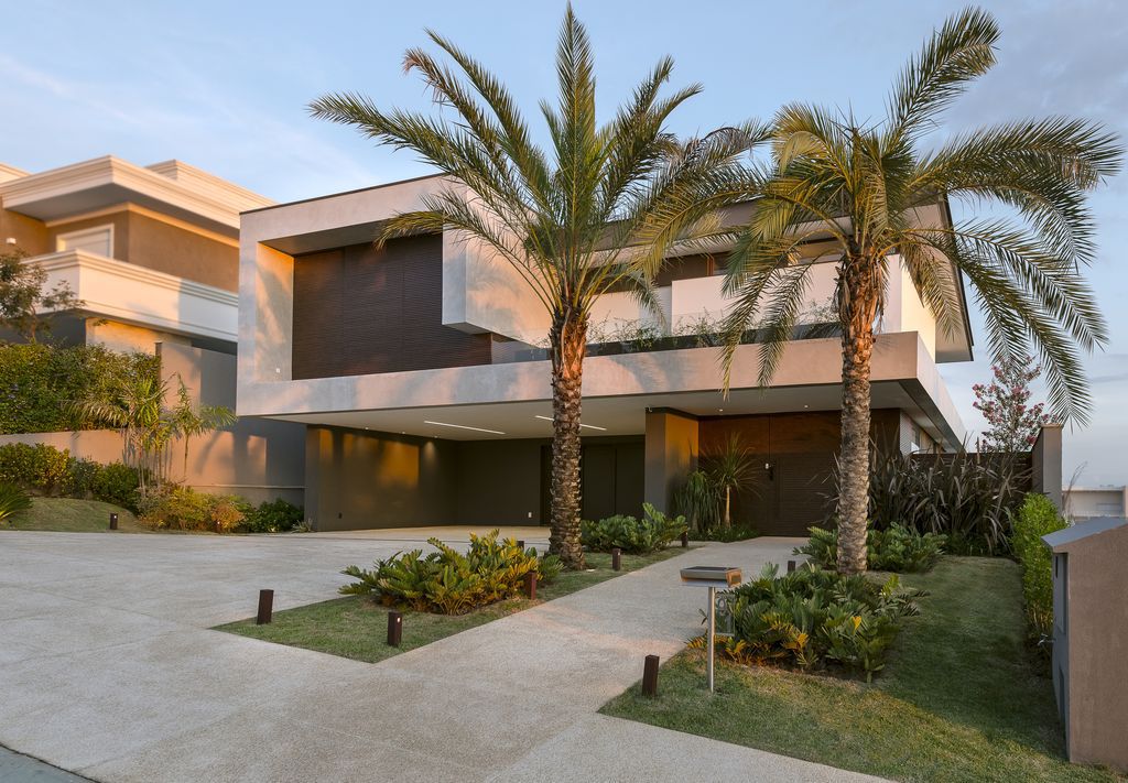 Prado Residence, Creates a Harmonious Flow by Padovani Arquitetos