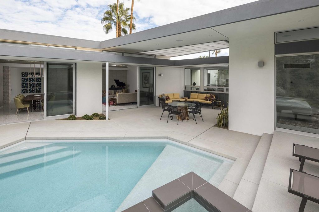 Ridge Vista House blends mountain view with landscape by o2 Architecture