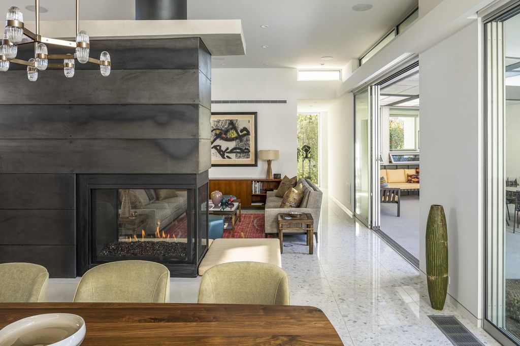 Ridge Vista House blends mountain view with landscape by o2 Architecture