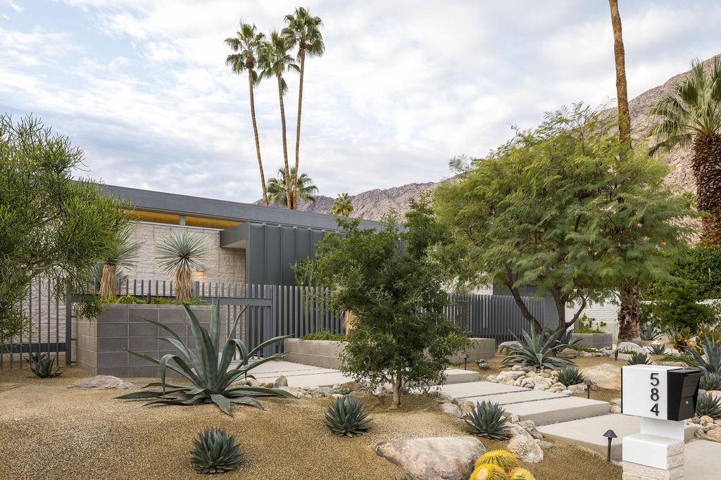 Ridge Vista House blends mountain view with landscape by o2 Architecture