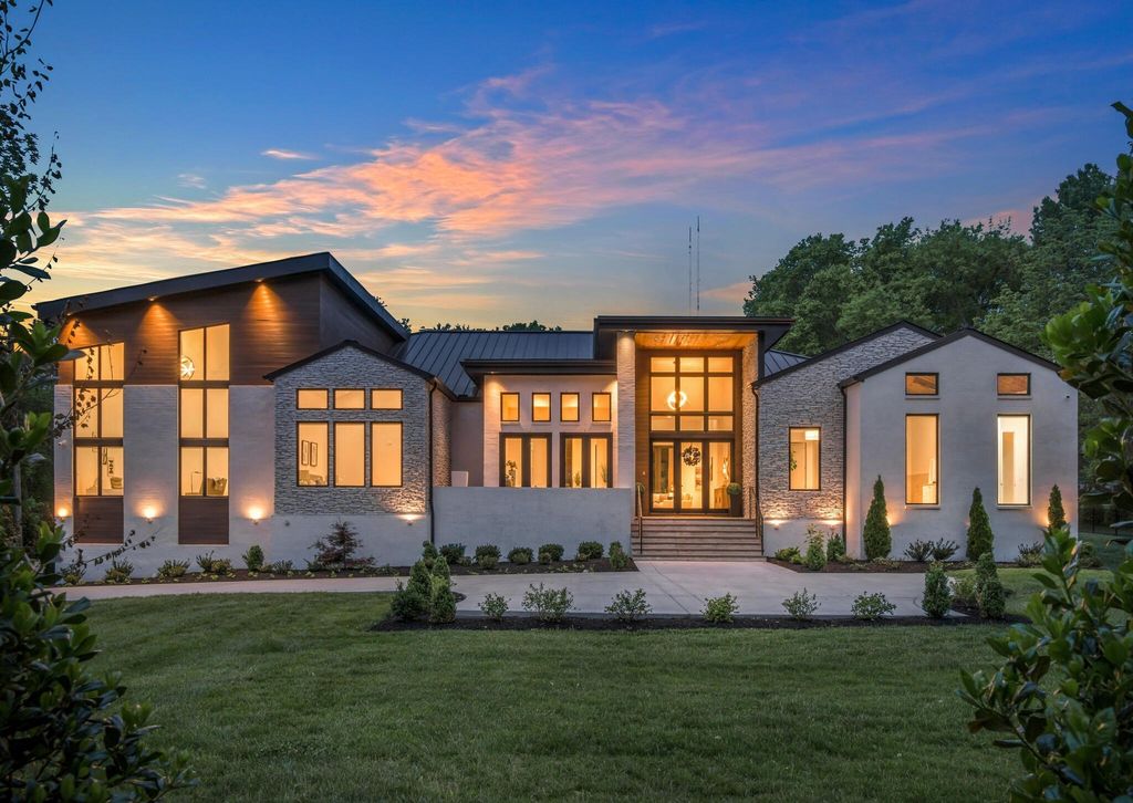 Secluded Oasis of Modern Living on Expansive 2.21 Acre Estate in Brentwood, Tennessee Priced at $5,299M