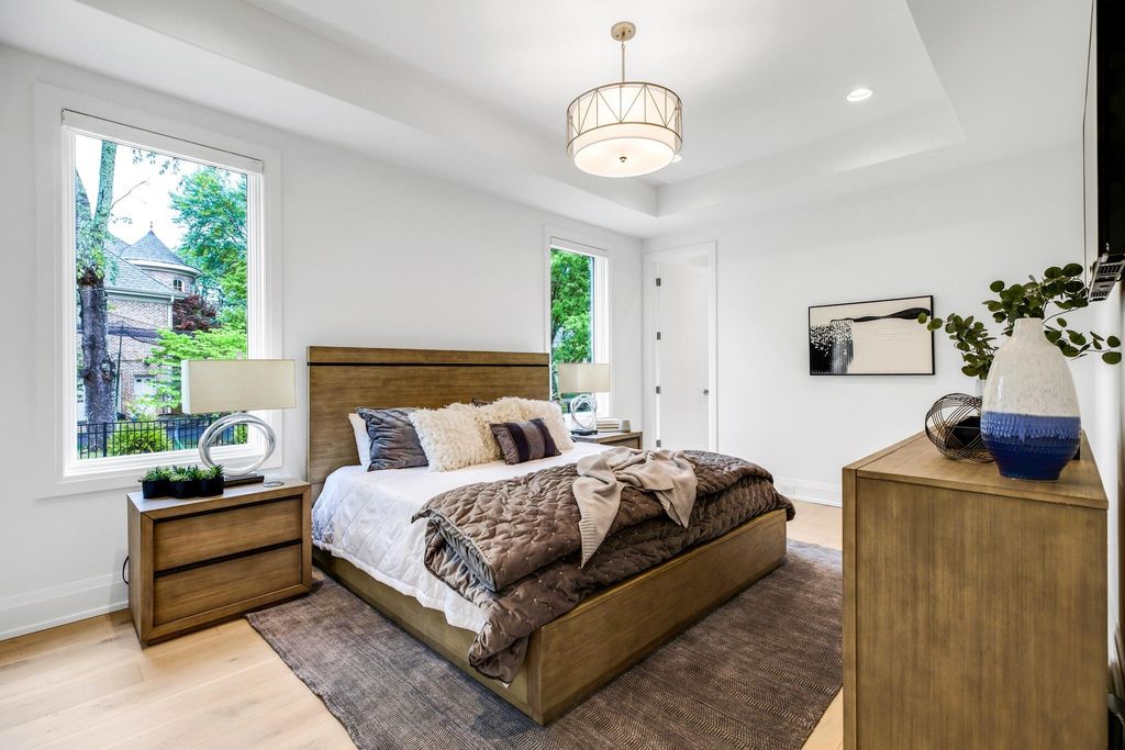 Secluded Oasis of Modern Living on Expansive 2.21 Acre Estate in Brentwood, Tennessee Priced at $5,299M