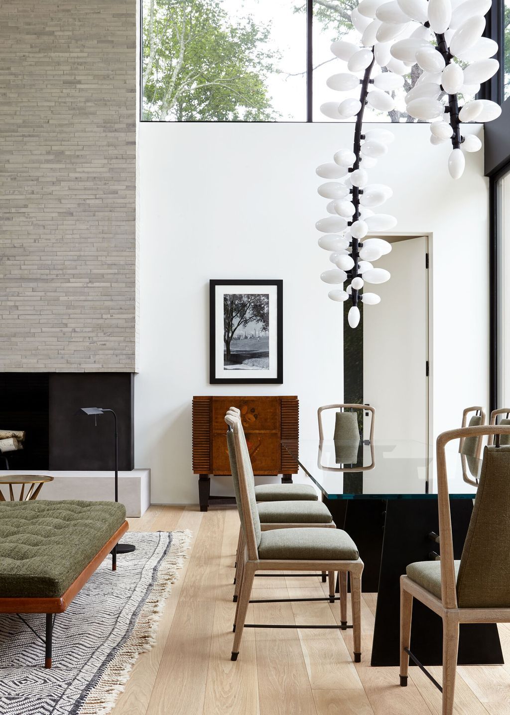 Southampton House Stands Out with Its Graceful Lines by Bradley Bayou