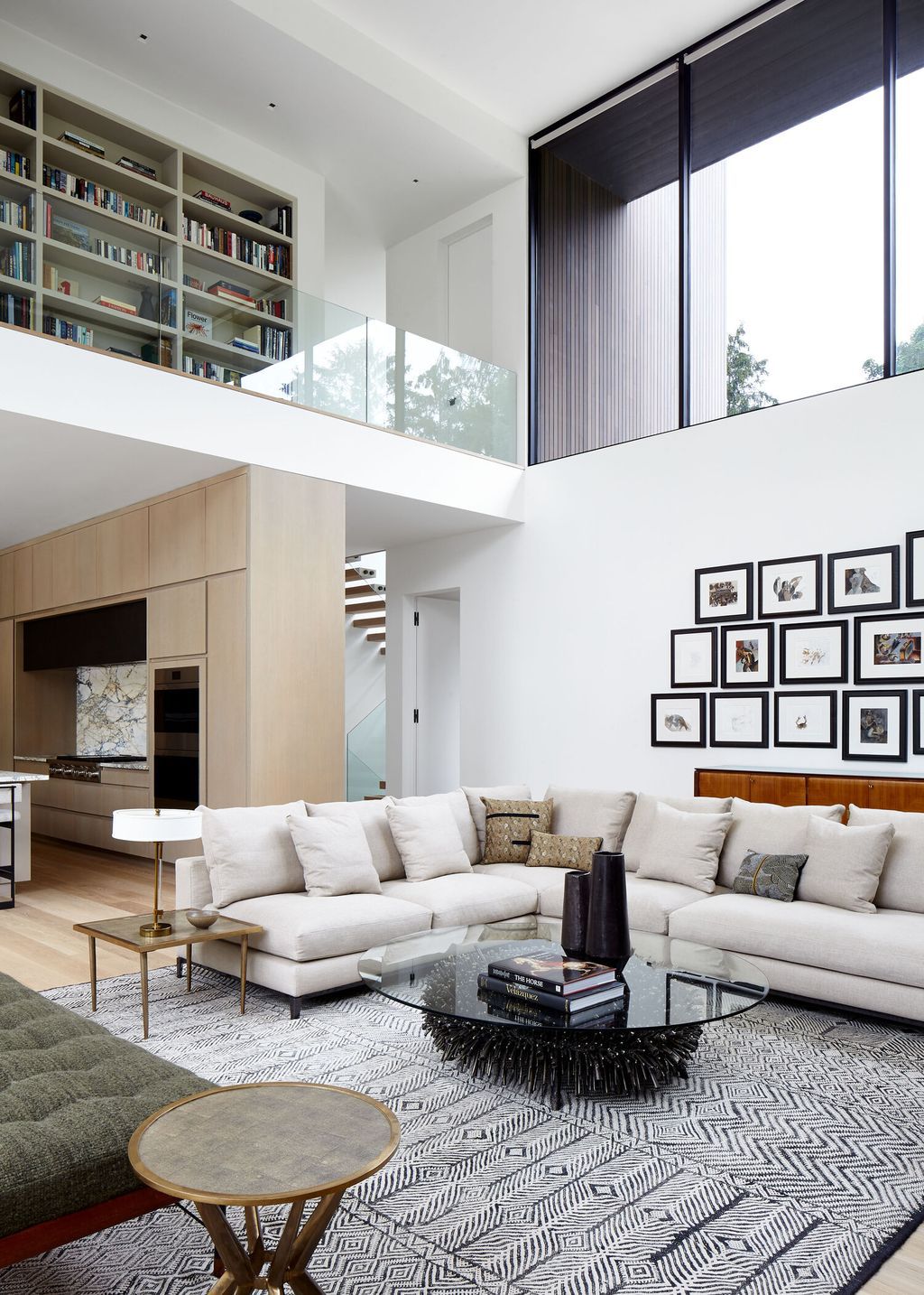 Southampton House Stands Out with Its Graceful Lines by Bradley Bayou