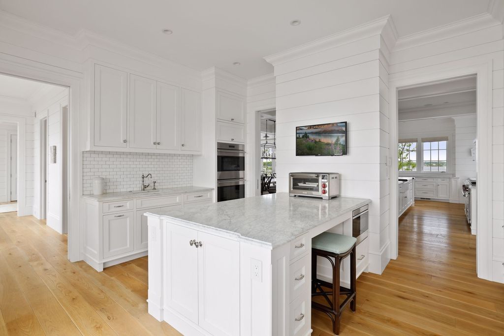 Spectacular Private Peninsula Estate with 1,700' Frontage on Wayzata Bay, Minnesota - Listed at $14.75 Million