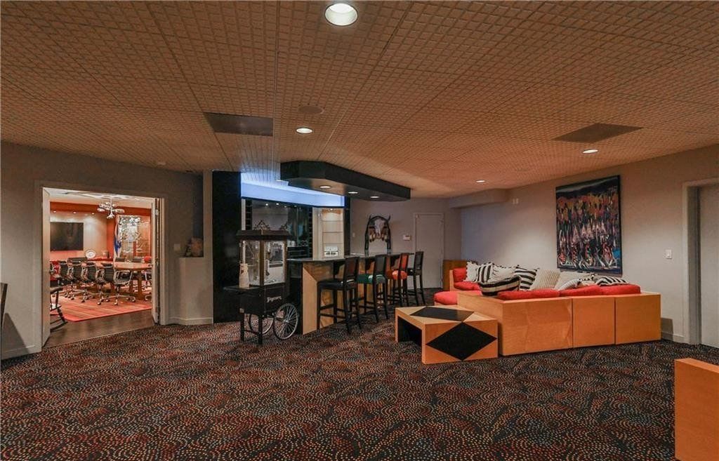 Stunning Allentown, Pennsylvania Property: Posocco's Custom Contemporary Masterpiece Listed at $2.35 Million