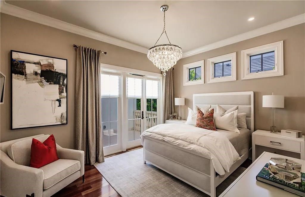 Discover the ultimate Naples, Florida retreat at 2450 Tarpon Road, "The Gateway to Naples Bay." This exceptional property offers a luxurious 4+den/4.5 bath home with 4,450 square feet of living space, recently re-decorated and furnished by Clive Daniel