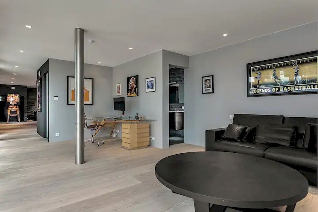 White Villa Iceland, a Gorgeous Villa with amazing, unique design & quality