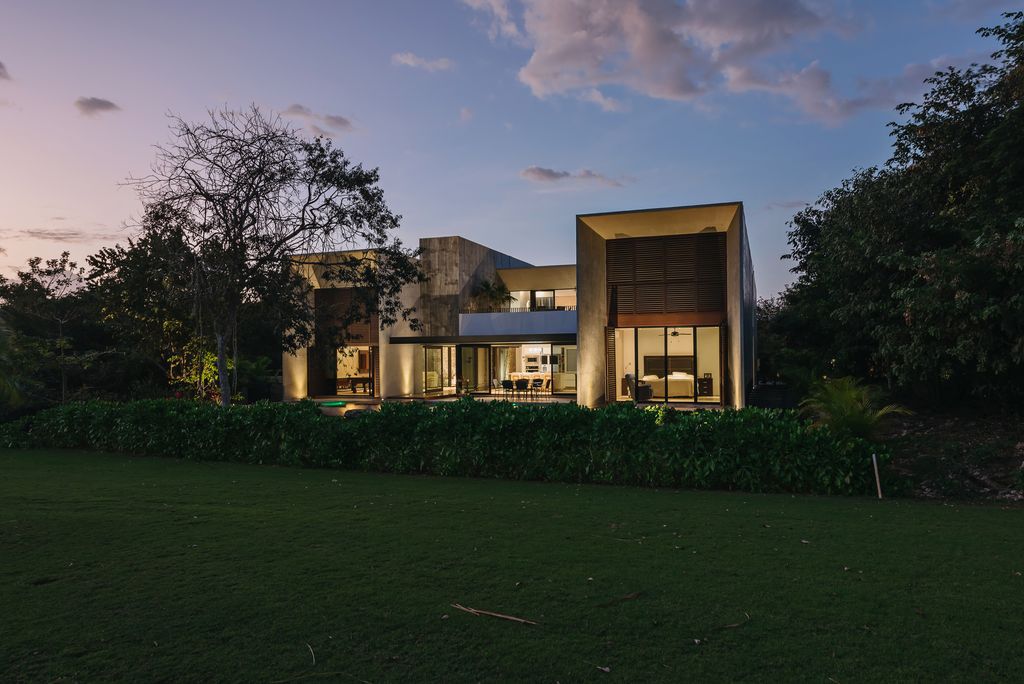 Winter House Features Harmonious interaction with the Exterior by LAAR 32 1