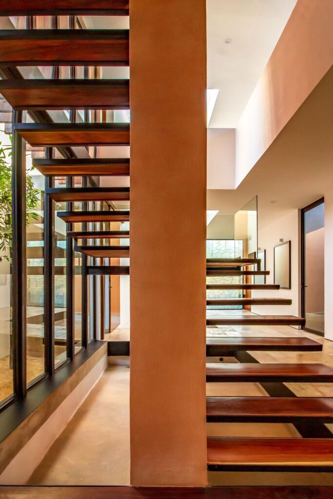 Winter House Features Harmonious interaction with the Exterior by LAAR 5 1