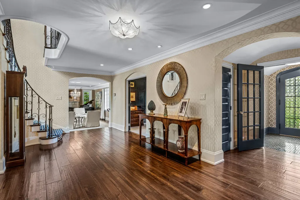 1 Blakeley Road Home in Haverford, Pennsylvania. Step into the elegance of the 1930s with this captivating residence nestled in the sought-after Merion Golf neighborhood. Meticulously renovated with sophistication, the home boasts beautiful materials, exquisite craftsmanship, and luminous designs throughout. 