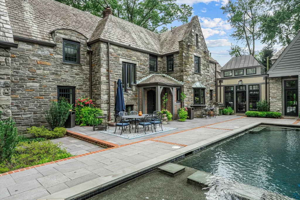 1 Blakeley Road Home in Haverford, Pennsylvania. Step into the elegance of the 1930s with this captivating residence nestled in the sought-after Merion Golf neighborhood. Meticulously renovated with sophistication, the home boasts beautiful materials, exquisite craftsmanship, and luminous designs throughout. 