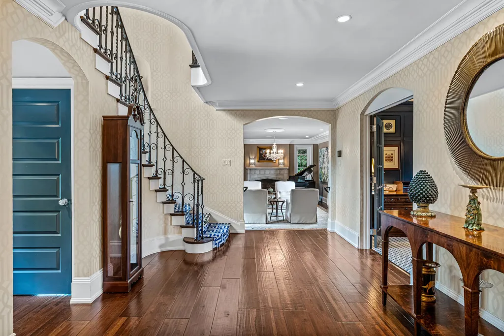 1 Blakeley Road Home in Haverford, Pennsylvania. Step into the elegance of the 1930s with this captivating residence nestled in the sought-after Merion Golf neighborhood. Meticulously renovated with sophistication, the home boasts beautiful materials, exquisite craftsmanship, and luminous designs throughout. 