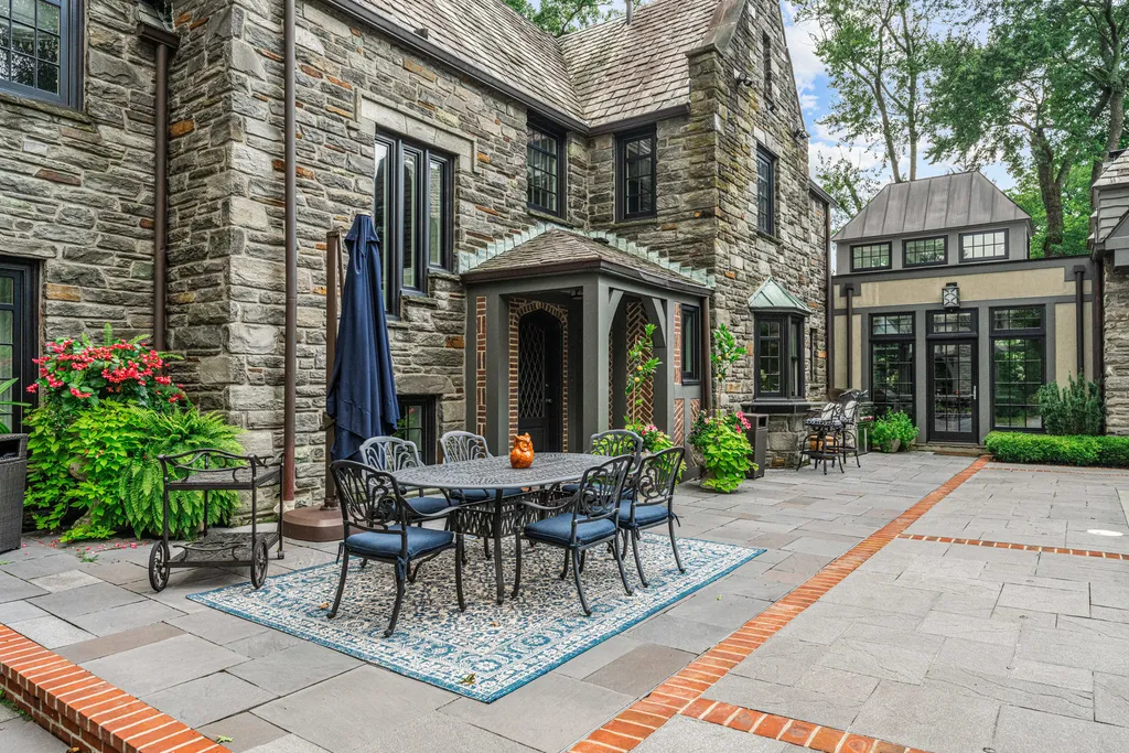 1 Blakeley Road Home in Haverford, Pennsylvania. Step into the elegance of the 1930s with this captivating residence nestled in the sought-after Merion Golf neighborhood. Meticulously renovated with sophistication, the home boasts beautiful materials, exquisite craftsmanship, and luminous designs throughout. 