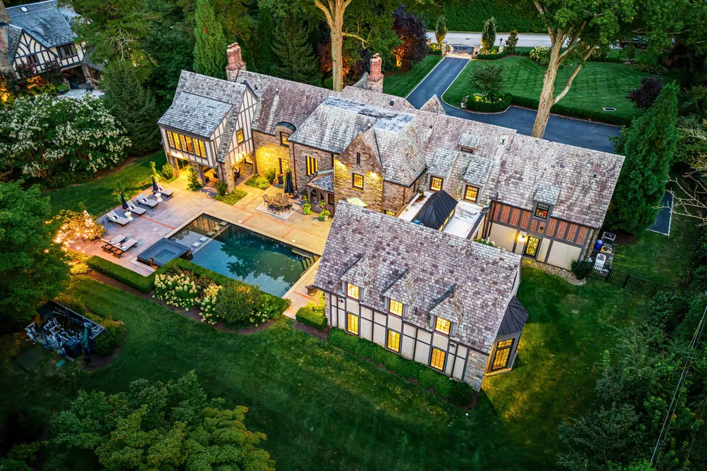 1 Blakeley Road Home in Haverford, Pennsylvania. Step into the elegance of the 1930s with this captivating residence nestled in the sought-after Merion Golf neighborhood. Meticulously renovated with sophistication, the home boasts beautiful materials, exquisite craftsmanship, and luminous designs throughout. 