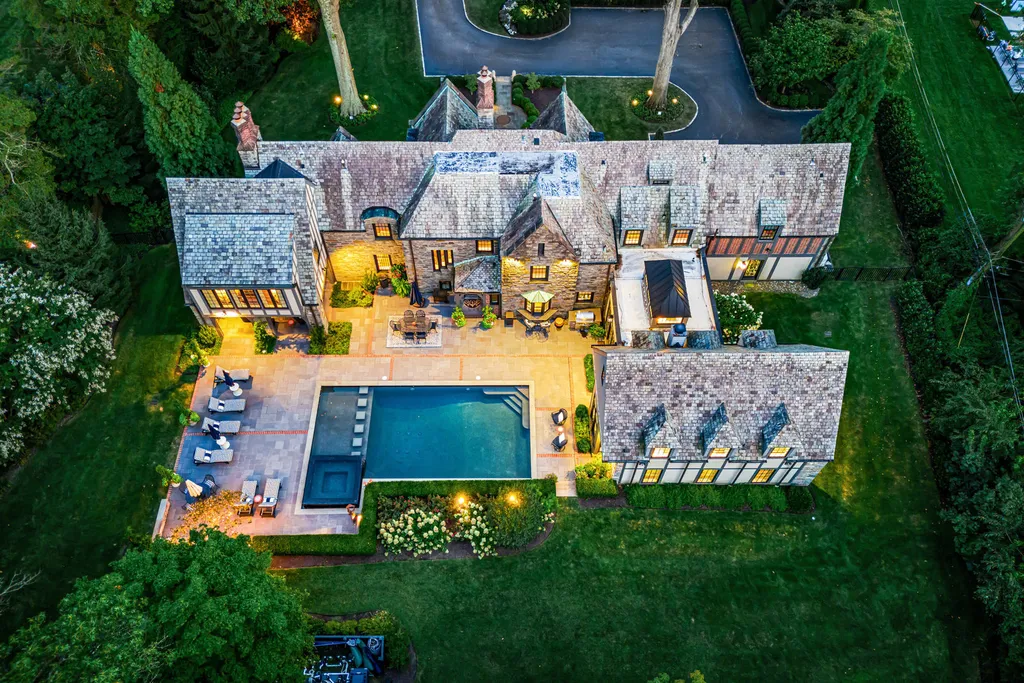 1 Blakeley Road Home in Haverford, Pennsylvania. Step into the elegance of the 1930s with this captivating residence nestled in the sought-after Merion Golf neighborhood. Meticulously renovated with sophistication, the home boasts beautiful materials, exquisite craftsmanship, and luminous designs throughout. 