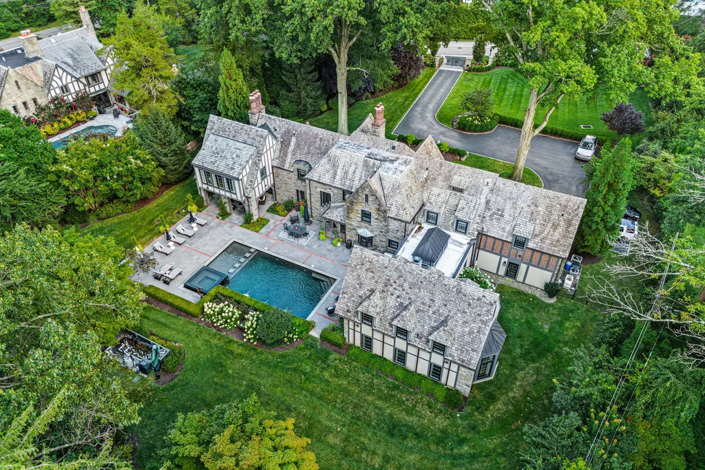 1 Blakeley Road Home in Haverford, Pennsylvania. Step into the elegance of the 1930s with this captivating residence nestled in the sought-after Merion Golf neighborhood. Meticulously renovated with sophistication, the home boasts beautiful materials, exquisite craftsmanship, and luminous designs throughout. 