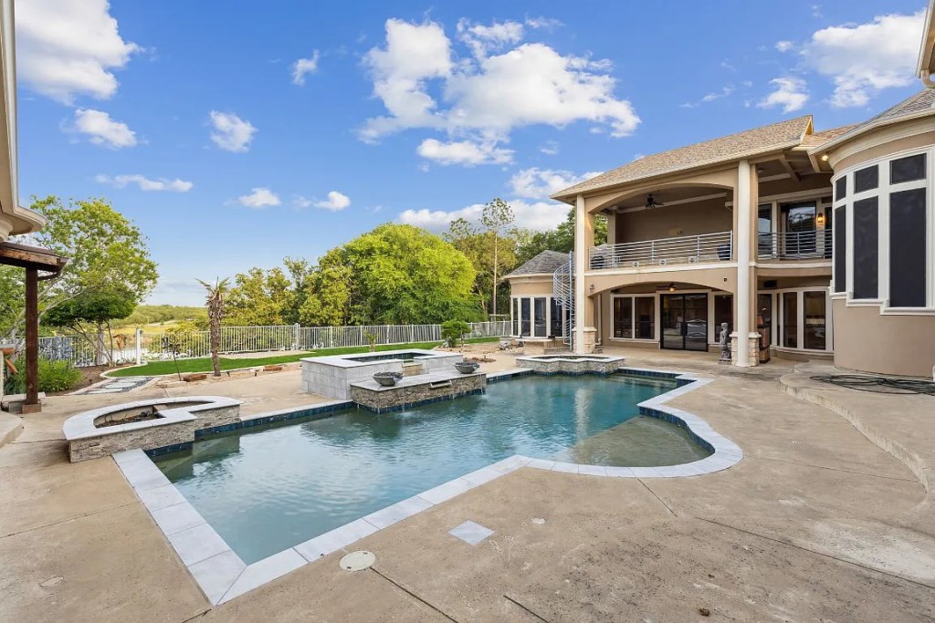 1502 Noble Way Flower Mound TX 75022 14