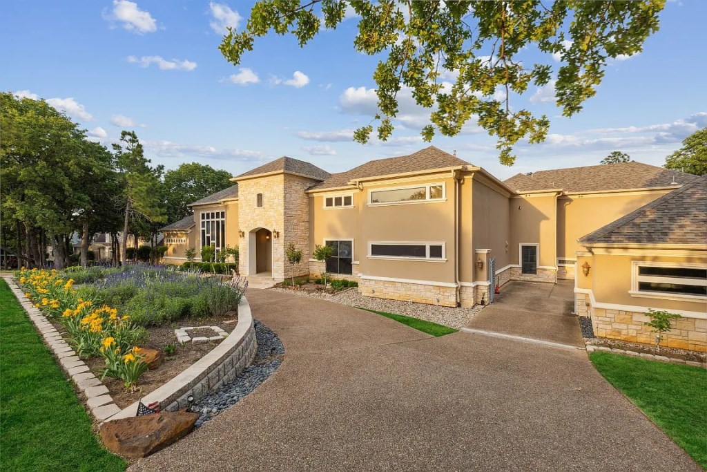 1502 Noble Way Flower Mound TX 75022 17