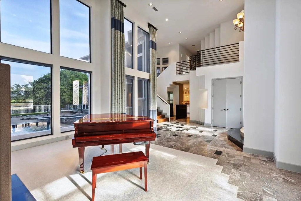 1502 Noble Way Flower Mound TX 75022 8