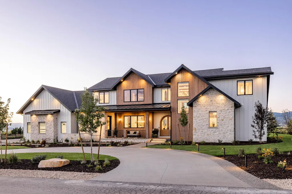 186 West Lazy Acres Lane Home in Kamas, Utah. Step into luxury living with this stunning 2022-built Park City Showcase home nestled on over 1.2 acres in Lazy Acres Ranch Estates. Crafted by Jana Gough Interiors and renowned Gough Contracting, this masterpiece offers exceptional finishes throughout.