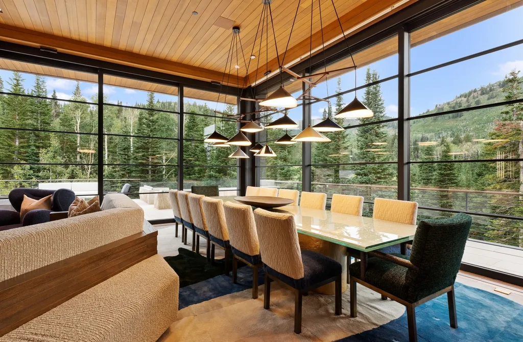 253 White Pine Canyon Road Home in Park City, Utah. Explore the unparalleled luxury of ''Monitor's Rest'', winner of the prestigious Robb Report Best of the Best award for 'Best Amenities'. Situated in the exclusive enclave of The Colony at White Pine Canyon, this ski-in/ski-out mountain masterpiece offers 5 acres of modern luxury. 