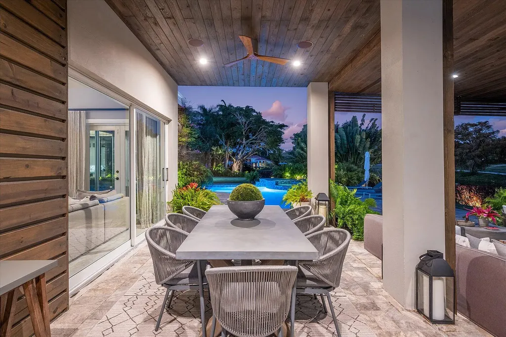 2770 Long Meadow Drive Home in Wellington, Florida. Recently renovated with high-end finishes, this home exudes elegance and sophistication. The interior is tastefully decorated, creating a warm and inviting atmosphere with meticulous attention to detail. There are plenty of different spaces to gather with family and friends, making it perfect for entertaining.
