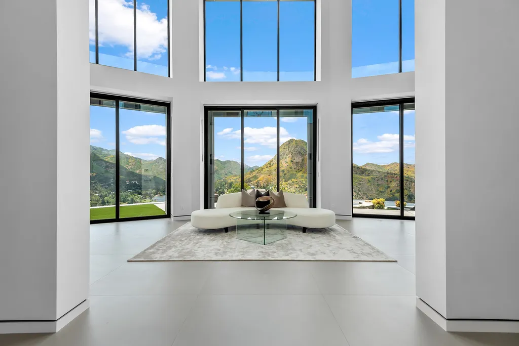 28888 Lake Vista Drive Home in Agoura Hills, California. Welcome to the exclusive ''Lake Vista Estate'' in Malibou Lake, offering a one-of-a-kind trophy masterpiece with breathtaking jet liner views unmatched in Southern California. This brand new European Contemporary home, designed by GoDesign21, features over 6500 square feet of luxurious living space on 3.41 acres of complete privacy in the Santa Monica mountains. 