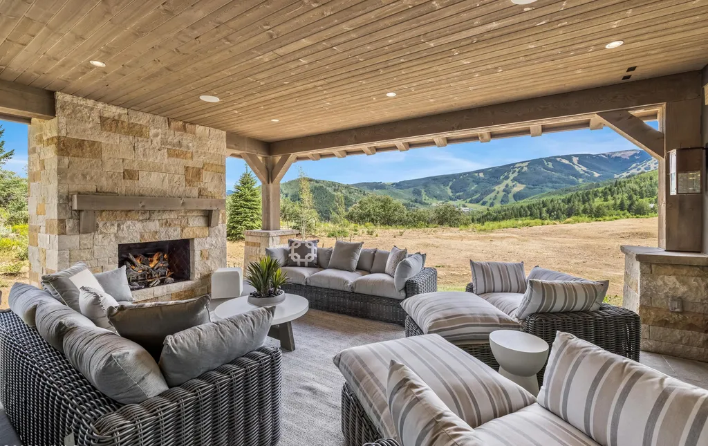 335 Elkhorn Court Home in Avon, Colorado. Discover the epitome of mountain luxury at this secluded Bachelor Gulch estate overlooking Beaver Creek Resort. Offering privacy and sweeping views of the Gore Range, Game Creek Bowl, and more, this alpine haven features ski-in/ski-out access, smart home technology, exquisite design details, and state-of-the-art amenities. 