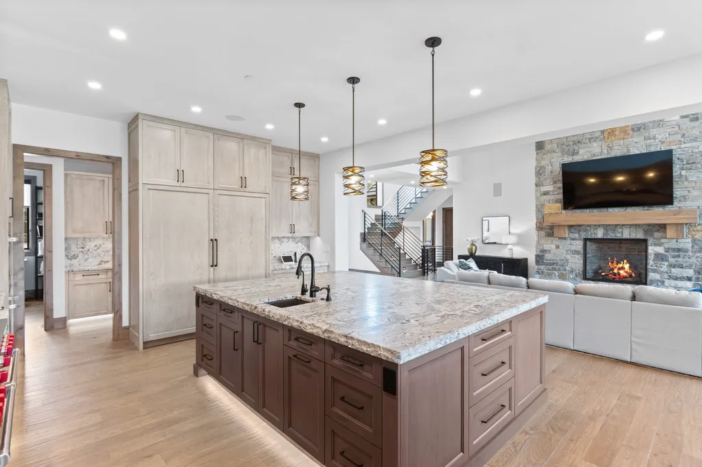 4480 S Holly Street Home in Cherry Hills Village, Colorado. Discover a masterpiece of modern luxury and sustainable living in Cherry Hills Village. This 2022-built home showcases the perfect blend of sophistication and Colorado charm, featuring geothermal heating, Tesla powerwalls, commercial solar panels, and advanced technology. 
