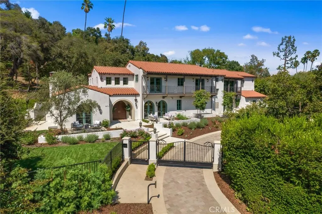 470 Virginia Road Home in San Marino, California. Discover the epitome of modern luxury living in this brand new San Marino home. Built by Rykadan Intl, designed by ilustracion by Jake, and developed by Bowden Development, this 8000 sqft estate offers impeccable finishes, high-end amenities, and an expansive outdoor oasis. With 6 bedrooms, 7.5 baths, a state-of-the-art home theater, gym, and pool, this is the ultimate in convenience and comfort.