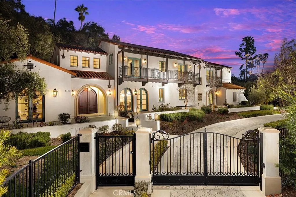 470 Virginia Road Home in San Marino, California. Discover the epitome of modern luxury living in this brand new San Marino home. Built by Rykadan Intl, designed by ilustracion by Jake, and developed by Bowden Development, this 8000 sqft estate offers impeccable finishes, high-end amenities, and an expansive outdoor oasis. With 6 bedrooms, 7.5 baths, a state-of-the-art home theater, gym, and pool, this is the ultimate in convenience and comfort.
