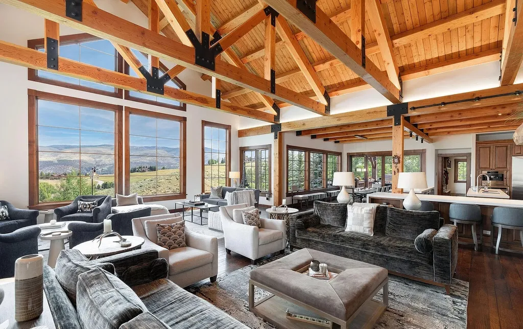 520 Old Creamery Road Home in Edwards, Colorado. Little Bear is a sprawling mountain estate spanning over three acres of Colorado canvas. The property is a true ode to nature, showcasing Colorado's beauty with its mature mountain landscaping, charming gardens, and a curated wildflower garden along the main drive.