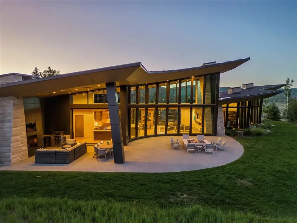 800 Hollyhock Street 142 Home in Park City, Utah. Indulge in the essence of opulent living as you step into this meticulously designed single-level haven, gracing the 7th hole of the renowned Glenwild Golf Course. Crafted by the visionary architect Michael Upwall and impeccably executed by Hess Construction, this brand-new residence epitomizes the art of effortless living.
