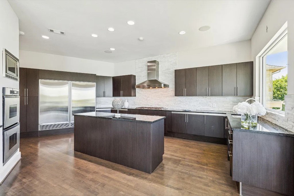 817 N Shore Dr Highland Village TX 75077 8