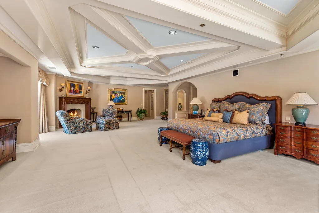 997 Brook Meadow Court Home in Westlake Village, California. Experience the epitome of luxury in this French country masterpiece located in the prestigious North Ranch Country Club Estates. Designed by renowned architect Ron Firestone, this iconic estate features a grand entry, theater, elevator, formal dining, bonus room, wine cellar, and a stunning primary suite. 